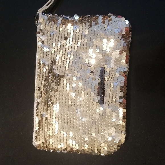 💕BCBGERATION💕 Sequin Wristlet Clutch ~ Gold - Picture 1 of 6